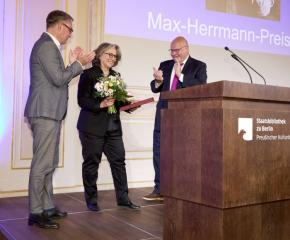 Überreichung des Max Herrmann Preises an Elvira Tasbach Stabi Berlin X Antoinet